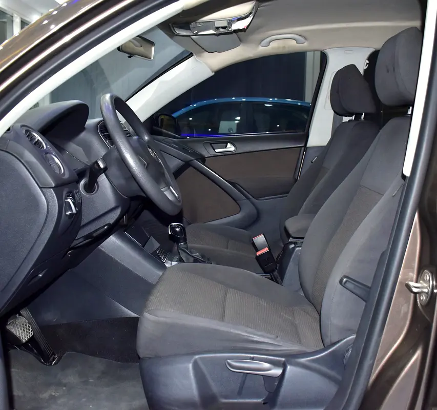 EXCELLENT DEAL for our Volkswagen Tiguan ( 2015 Model ) in Brown Color GCC Specs - Image 10