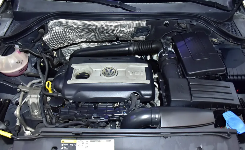 EXCELLENT DEAL for our Volkswagen Tiguan ( 2015 Model ) in Brown Color GCC Specs - Image 16