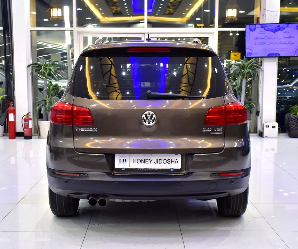 EXCELLENT DEAL for our Volkswagen Tiguan ( 2015 Model ) in Brown Color GCC Specs - Image 5