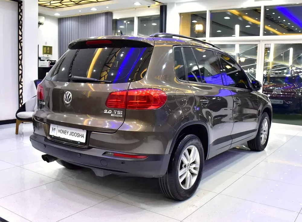 EXCELLENT DEAL for our Volkswagen Tiguan ( 2015 Model ) in Brown Color GCC Specs - Image 6