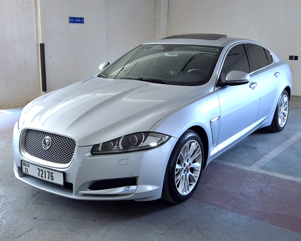BEST EXAMPLE!!! 2015 JAGUAR XF GCC, AGENCY HISTORY !!! - Image 14