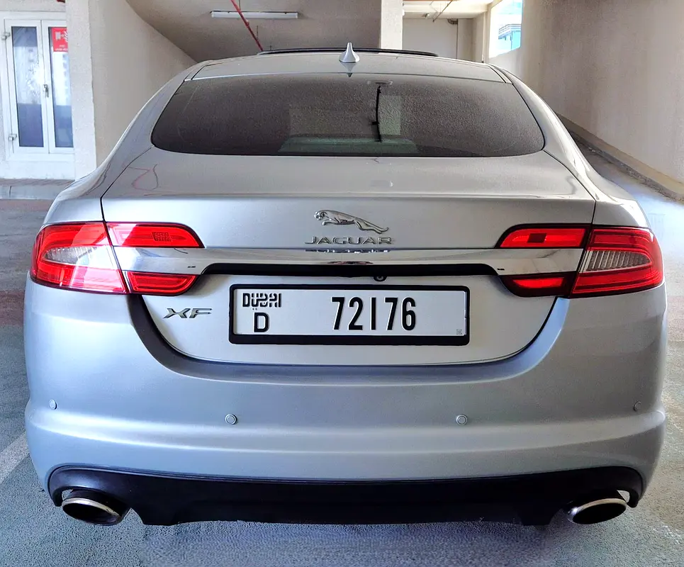 BEST EXAMPLE!!! 2015 JAGUAR XF GCC, AGENCY HISTORY !!! - Image 9