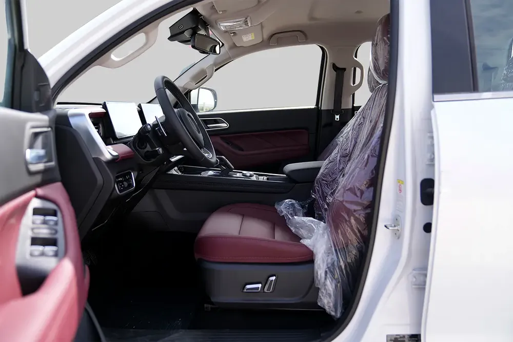 GWM Poer, 2.0L, 4x4, Double Cabin, Petrol, 2026 - Image 10