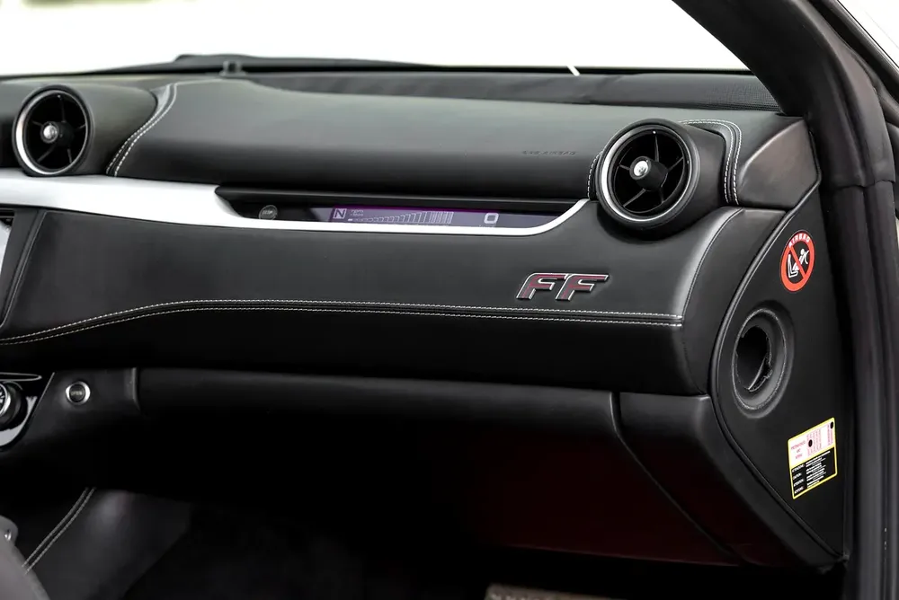 Ferrari FF GCC Specs - Service History - Image 16