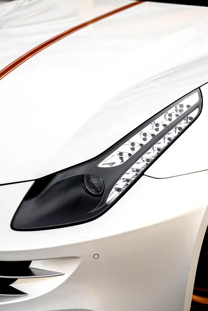 Ferrari FF GCC Specs - Service History - Image 7