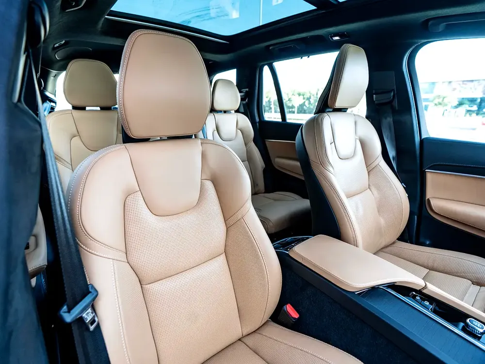 0% DOWN PAYMENT | THE MAY ADVANTAGE | FAMILY SUV | ZERO WAITLIST | XC90 ULTIMATE BRIGHT | WARRANTY - Image 11