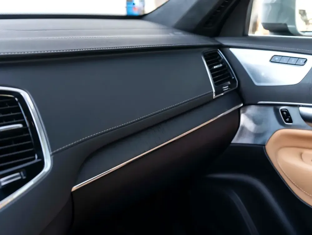 0% DOWN PAYMENT | THE MAY ADVANTAGE | FAMILY SUV | ZERO WAITLIST | XC90 ULTIMATE BRIGHT | WARRANTY - Image 14