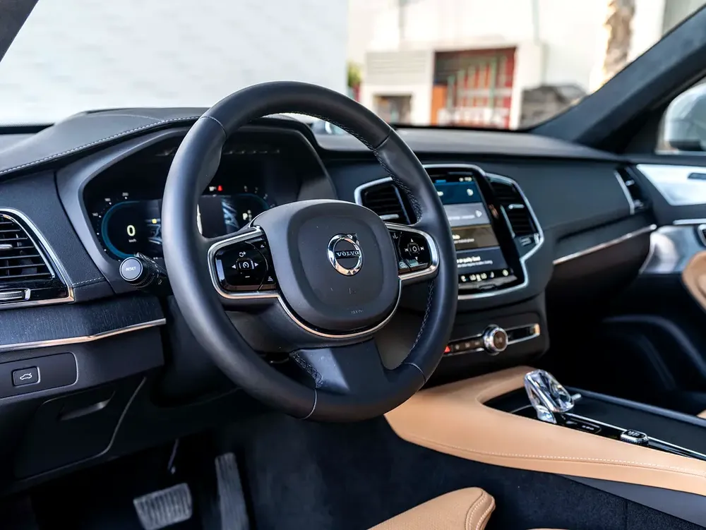 0% DOWN PAYMENT | THE MAY ADVANTAGE | FAMILY SUV | ZERO WAITLIST | XC90 ULTIMATE BRIGHT | WARRANTY - Image 9