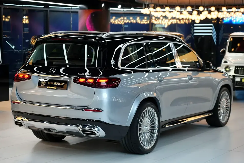 Mercedes-Maybach GLS 600 2026 - GCC Specs - Brand New - Image 4