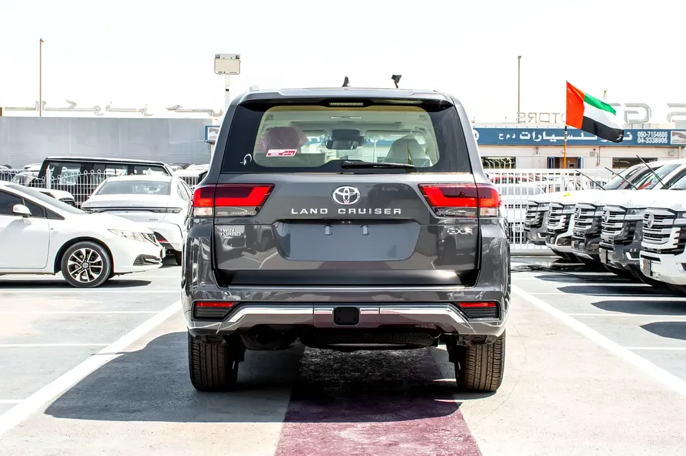 Toyota Land Cruiser GXR 2026 - GCC Specs - Brand New! - Image 6