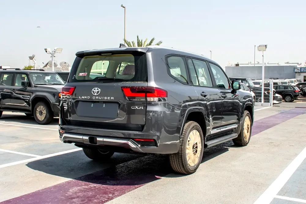 Toyota Land Cruiser GXR 2026 - GCC Specs - Brand New! - Image 7