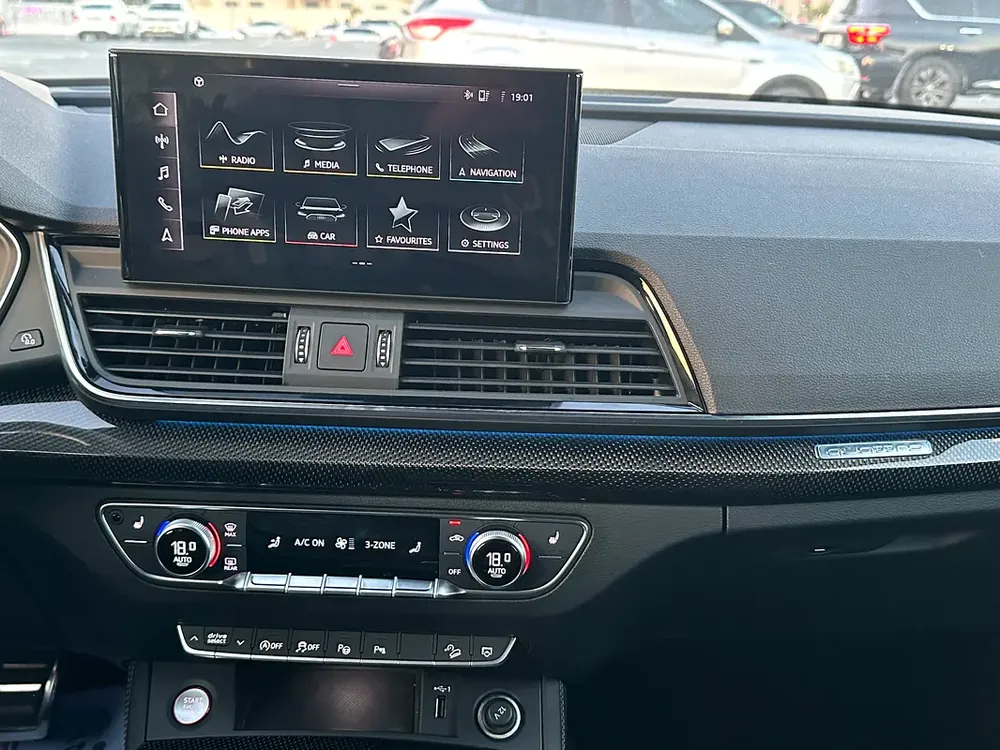 Pristine 2022 Audi SQ5 3.0 TFSI quattro S tronic - Japanese Specs - Image 17