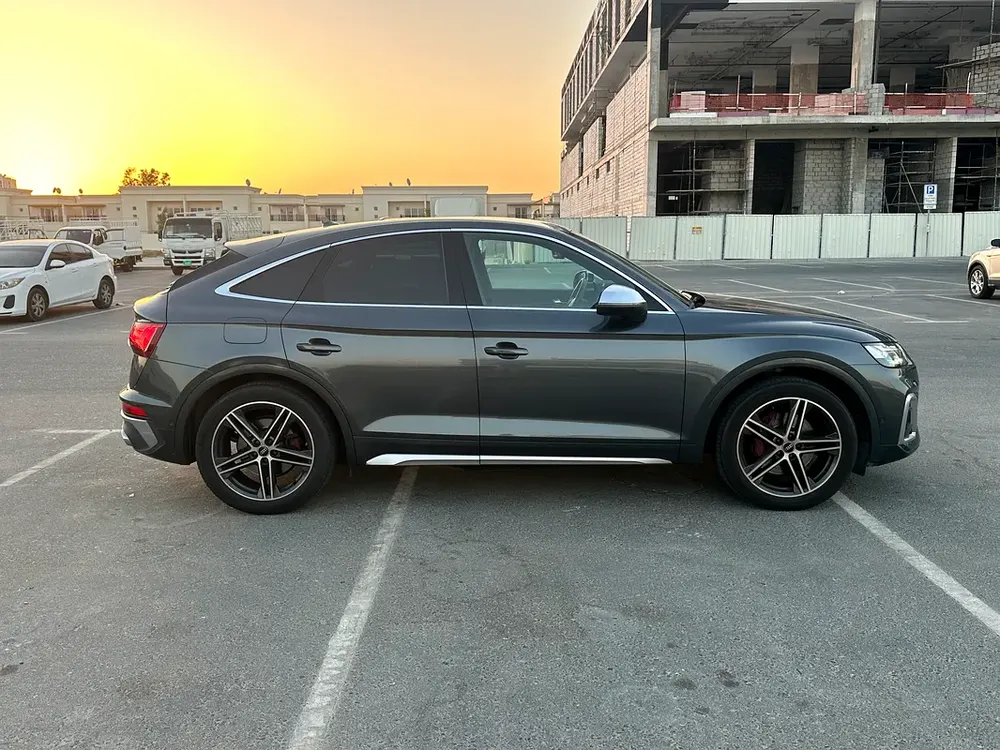 Pristine 2022 Audi SQ5 3.0 TFSI quattro S tronic - Japanese Specs - Image 6