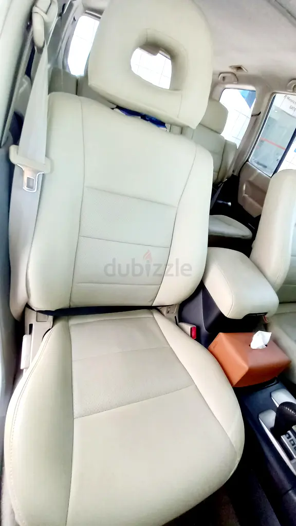 Pearl White Mitsubishi Pajero 2006 Full Options | GCC Specs (Great Condition) - Image 11