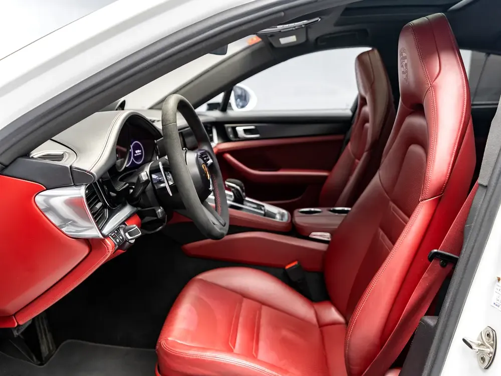 SUMMER STARTS NOW | EXCLUSIVE DEAL BY BLACKLINE, February 2027 Porsche Warranty, GCC - Image 9