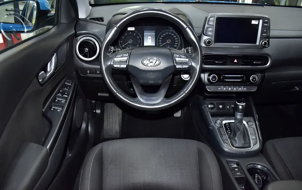 BIG TIME OFFER FOR 3 DAYS! CASH ONLY! Hyundai Kona 2.0L ( 2023 Model ) in Blue Color GCC Specs - Image 12