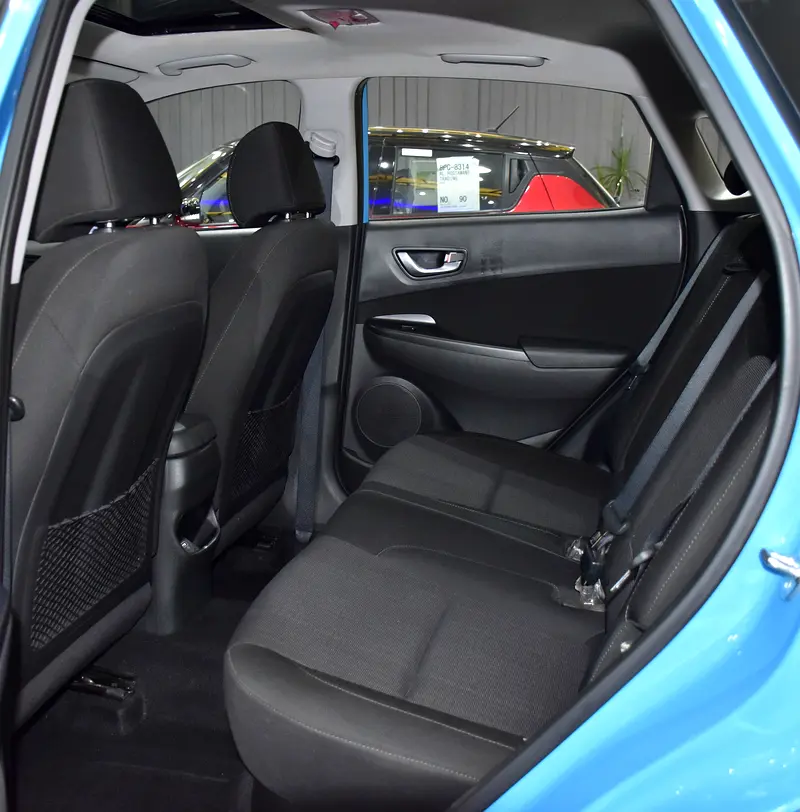 BIG TIME OFFER FOR 3 DAYS! CASH ONLY! Hyundai Kona 2.0L ( 2023 Model ) in Blue Color GCC Specs - Image 16