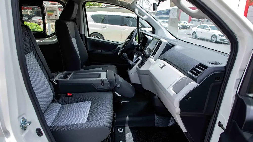 Toyota Hiace STD ROOF | 6S P | 3.5 L | MT | GL RB | 3 Years Warranty - Image 9