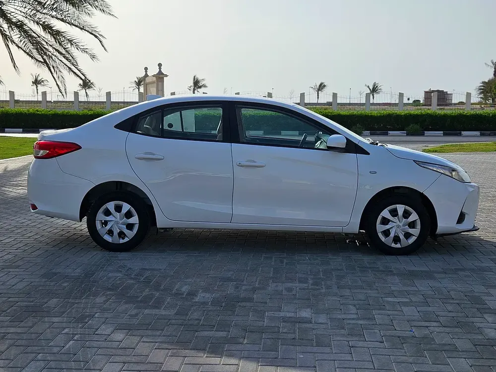 Toyota Yaris 2022 SE GCC MID Premium Condition Single Hand Driven Family Car - Image 18