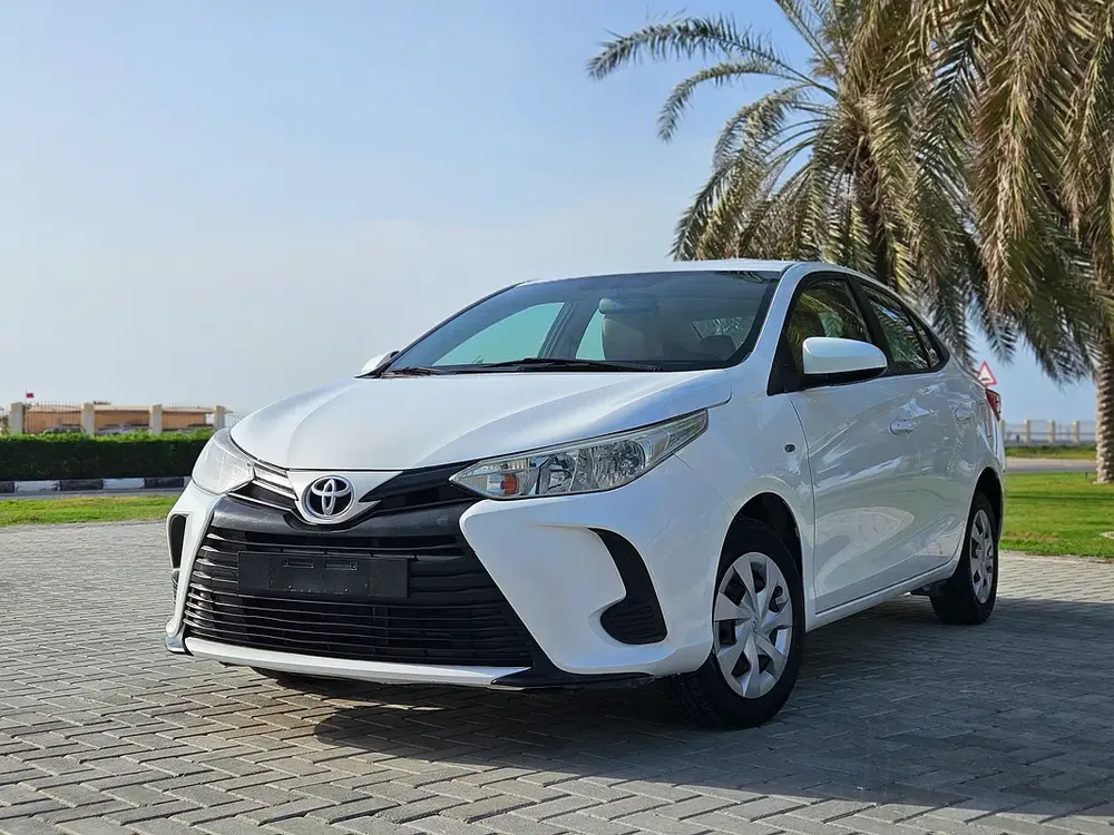 Toyota Yaris 2022 SE GCC MID Premium Condition Single Hand Driven Family Car - Image 4