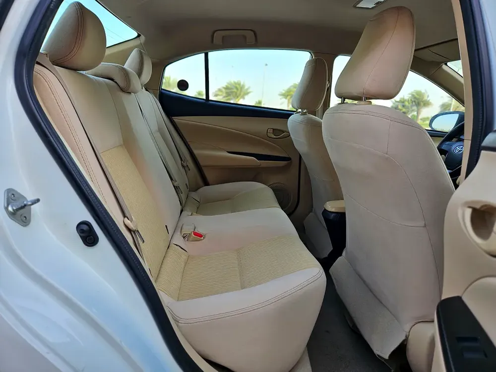 Toyota Yaris 2022 SE GCC MID Premium Condition Single Hand Driven Family Car - Image 9