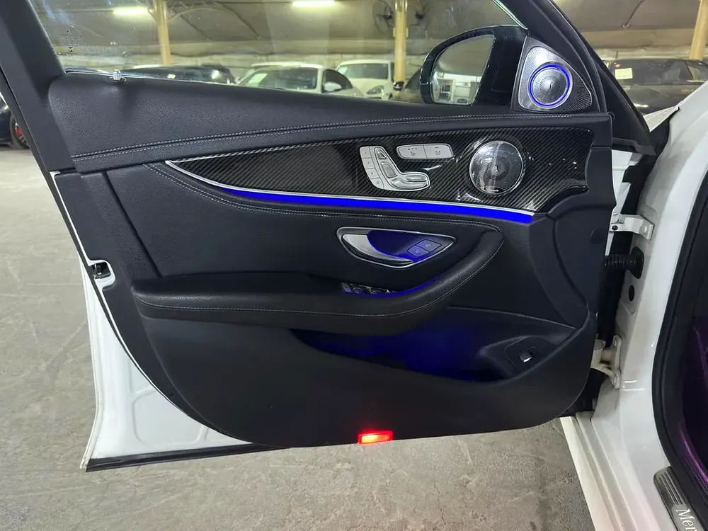 MERCEDES E-CLASS E400 2017 3.5L | BURMESTER SOUND SYSTEM | CARBON INTERIOR | DRIVING ASSISTANCE PACK - Image 20