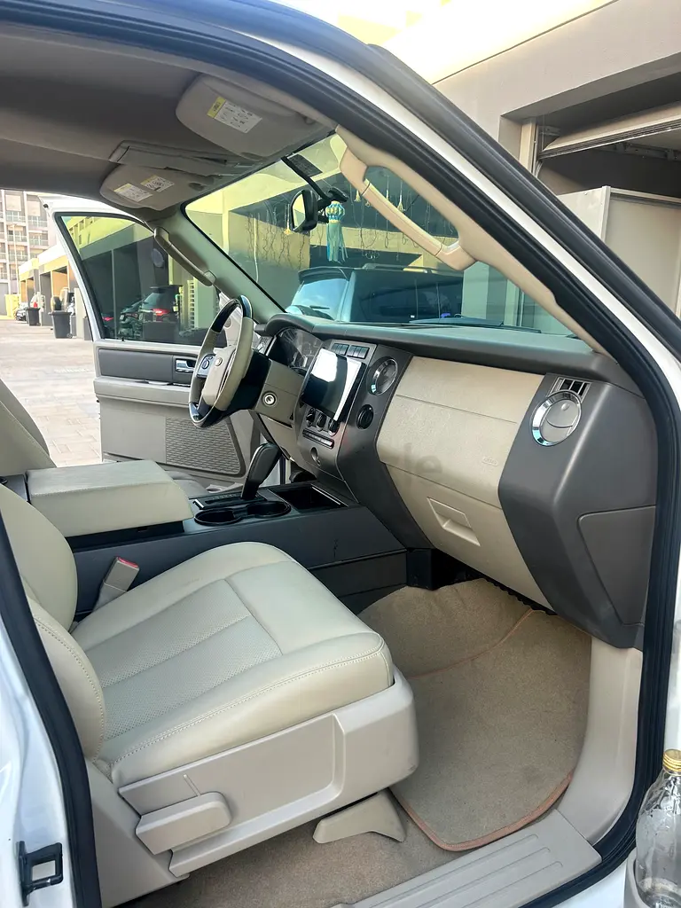 Ford Expedition XL 2014 GCC Specs - Well Maintained - Image 13