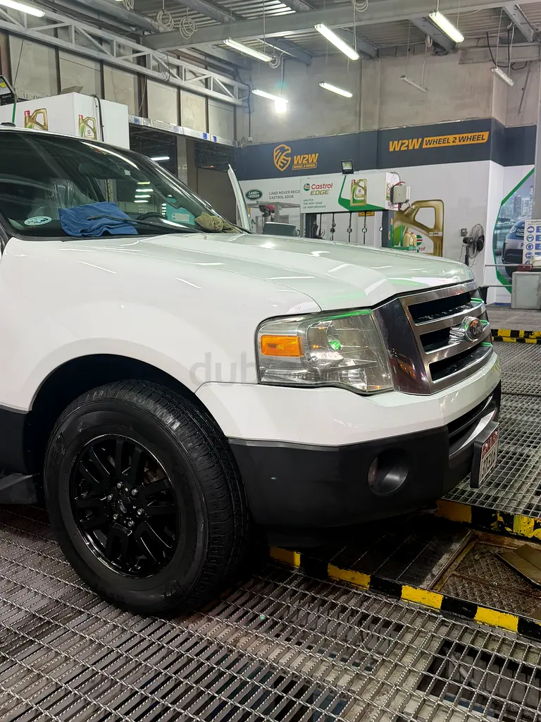 Ford Expedition XL 2014 GCC Specs - Well Maintained - Image 4