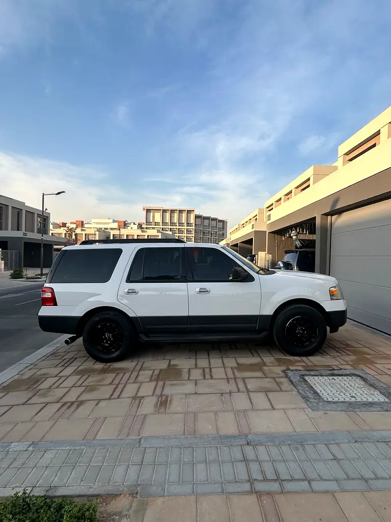 Ford Expedition XL 2014 GCC Specs - Well Maintained - Image 8