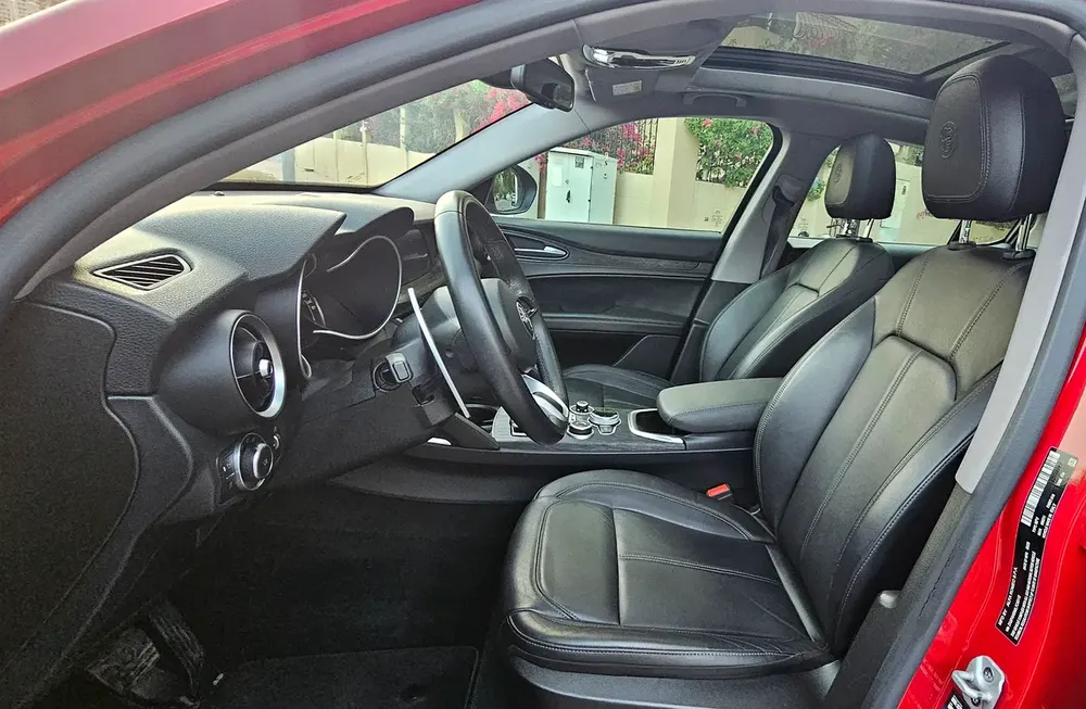 ALFA ROMEO STELVIO SUPER # 2020 GCC # AGENCY MAINTAINED # UNDER WARRANTY # SERVICE CONTRACT - Image 13