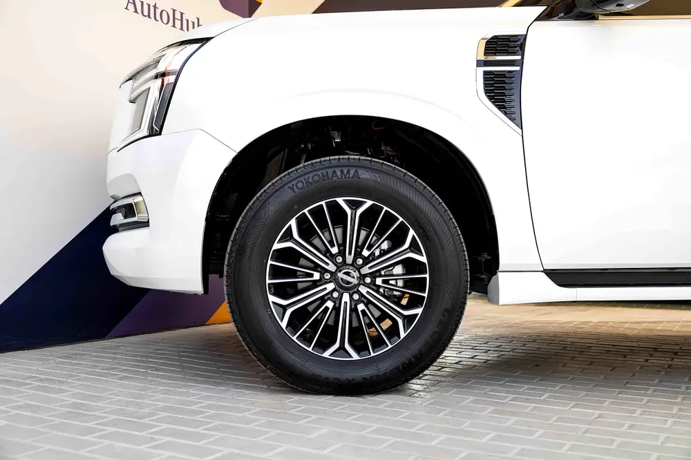 Dealership Warranty 3 years | AED 5,120 Monthly | Nissan Patrol SE Platinum City | Zero Down Payment - Image 7