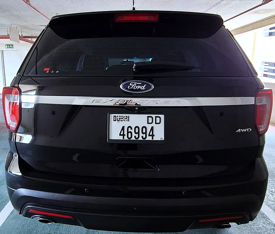 AGENCY MAINTAINED FORD EXPLORER V6 4WD GCC !!! - Image 9