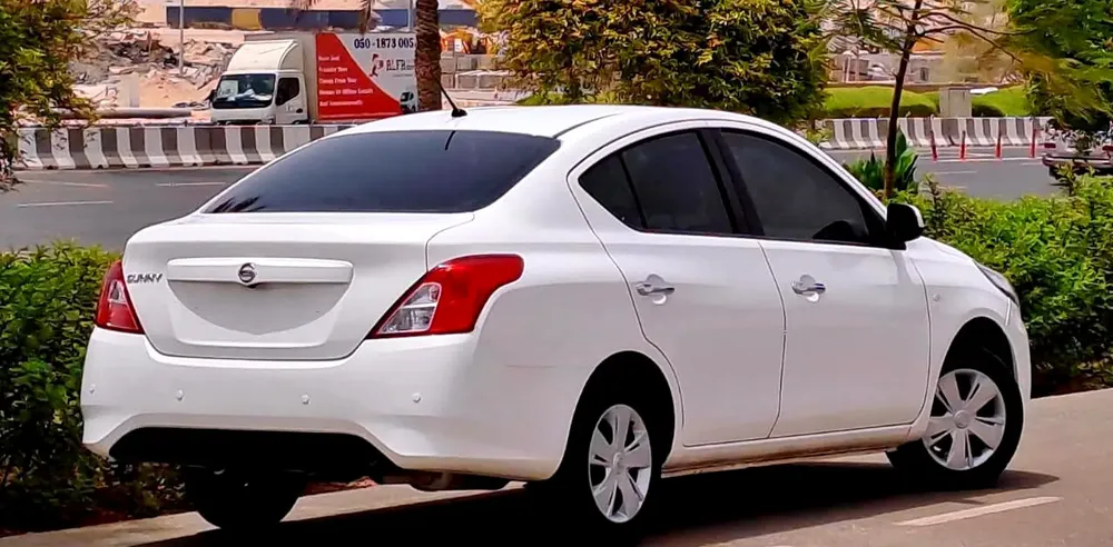 490-Monthly l GCC l Camera | GPS l Accident Free - Image 4