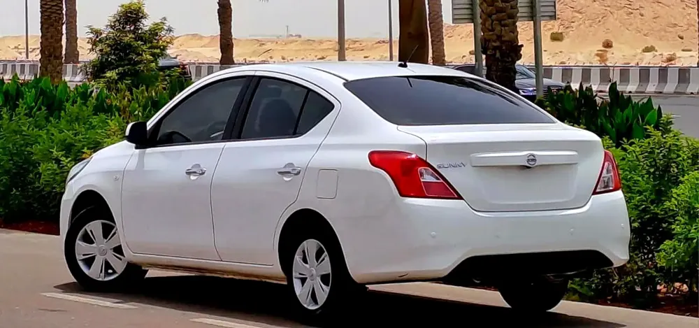 490-Monthly l GCC l Camera | GPS l Accident Free - Image 5