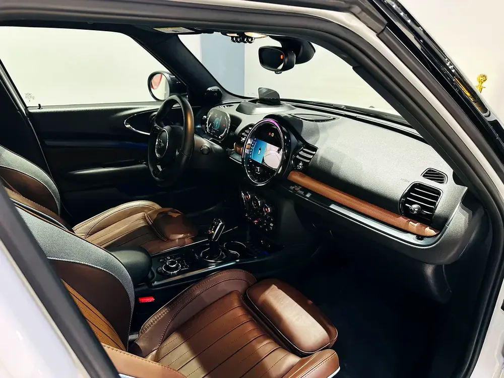 MINI COOPER S CLUBMAN 1 OF 19/69 FINAL EDITION 2024 MODEL YEAR WITH ONE YEAR WARRANTY - Image 11