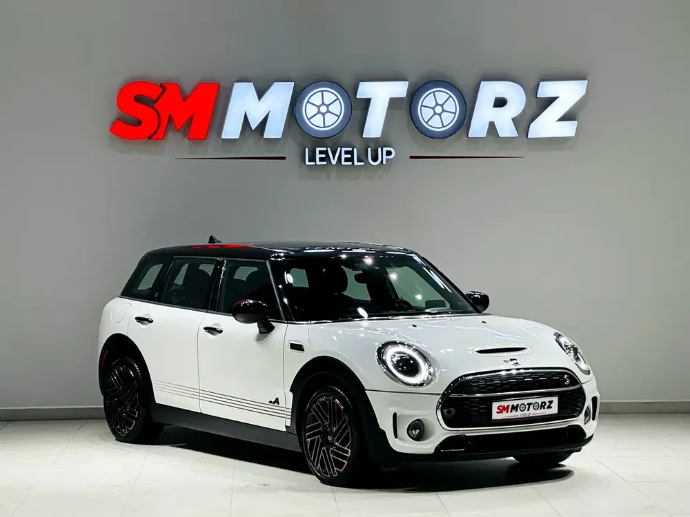 MINI COOPER S CLUBMAN 1 OF 19/69 FINAL EDITION 2024 MODEL YEAR WITH ONE YEAR WARRANTY - Image 4