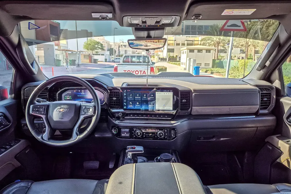 AED 3024/month | 2023 Chevrolet Silverado ZR2 | GCC Specs | Ref#419047 - Image 9