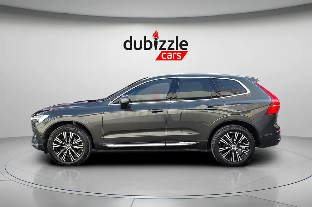 AED 2128/month | 2022 Volvo XC60 T5 R Design Plus | GCC Specs | Ref#453837 - Image 5