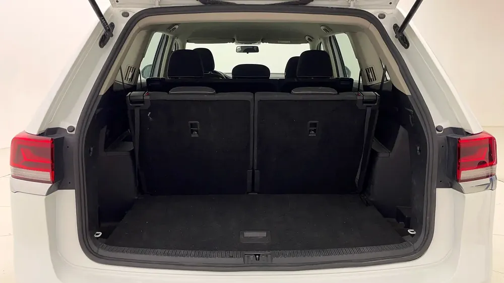 AED 1,266/month | 0 Downpayment | Free 1 Year Warranty | Service History | VOLKSWAGEN TERAMONT 2023 - Image 11
