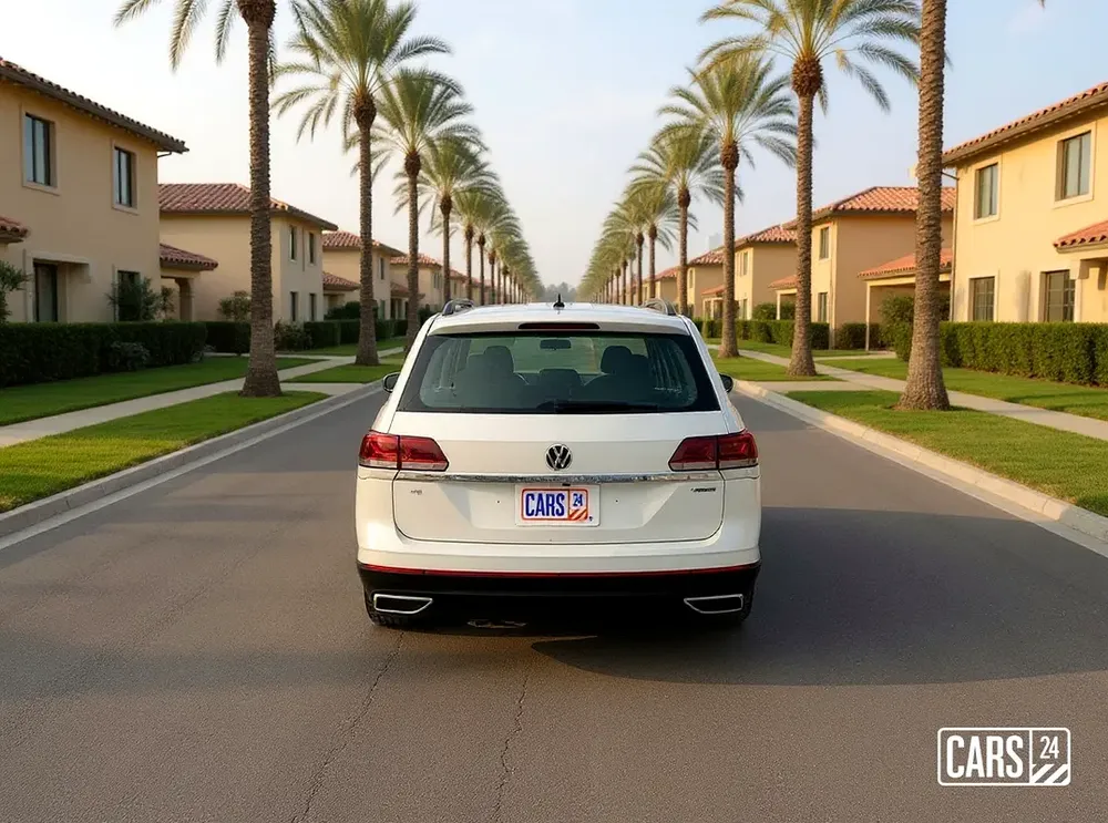 AED 1,266/month | 0 Downpayment | Free 1 Year Warranty | Service History | VOLKSWAGEN TERAMONT 2023 - Image 4
