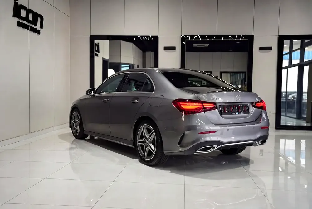 2025 Mercedes-Benz A-Class A 200 AMG Premium Plus - GCC Specs - Image 17