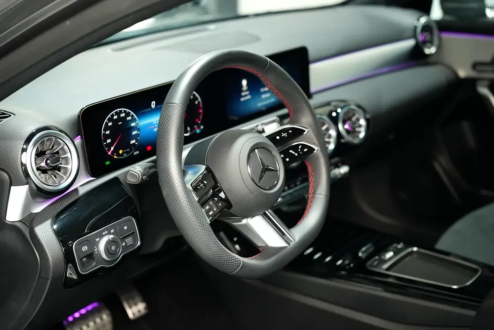 2025 Mercedes-Benz A-Class A 200 AMG Premium Plus - GCC Specs - Image 4
