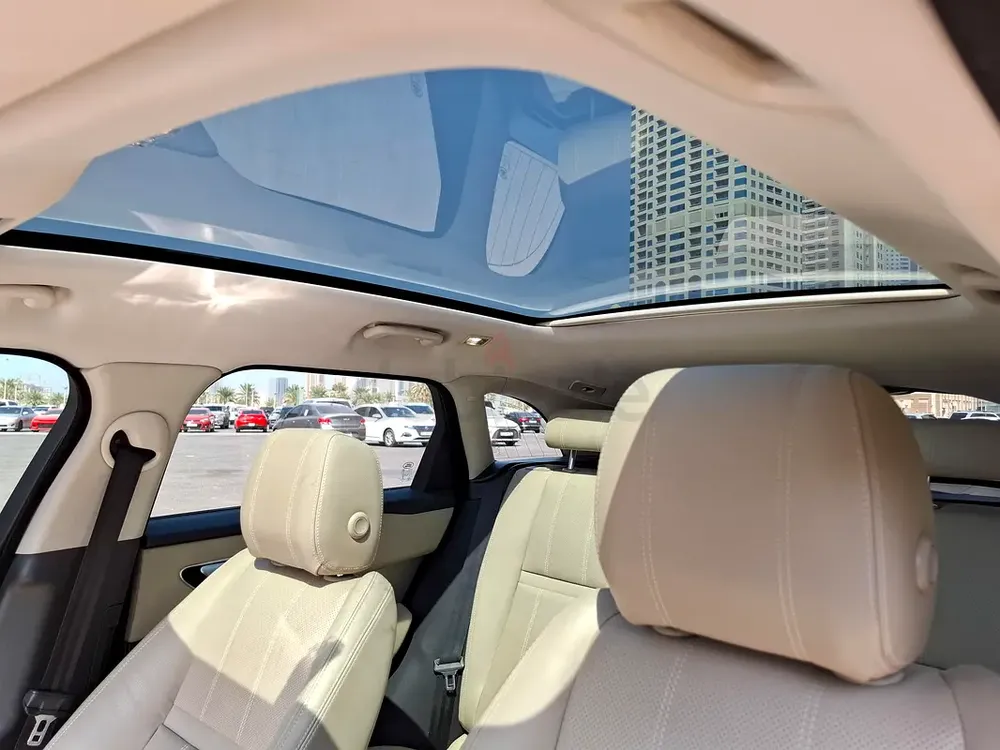 AED 1748/month | 2020 Land Rover Range Rover Velar P250 S | GCC Specs | Ref#431831 - Image 13