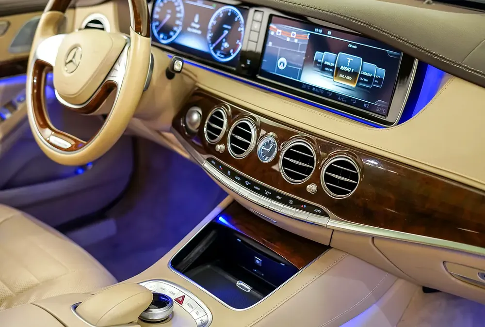 AED 1632 PM | MERCEDES S500 AMG 2014 | 4 BUTTON | WELL MAINTAINED | 1 YEAR WARRANTY | GCC - Image 17