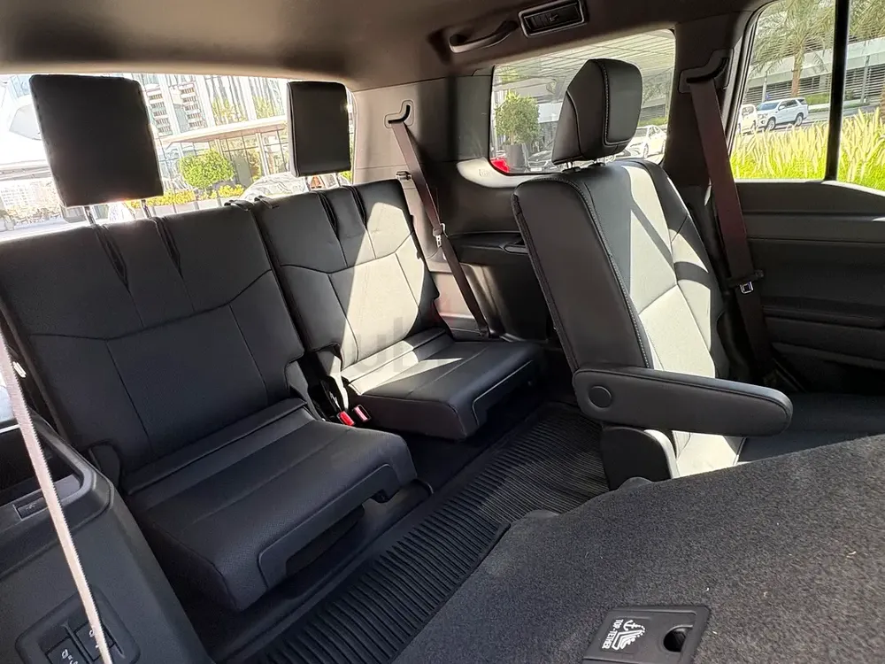 Lexus GX 550 Premium Plus 2024 - Brand New - American Specs - Image 12