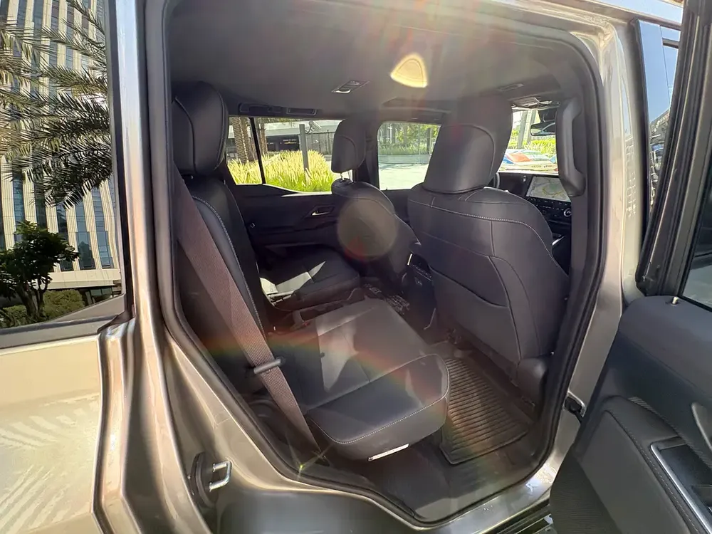 Lexus GX 550 Premium Plus 2024 - Brand New - American Specs - Image 8