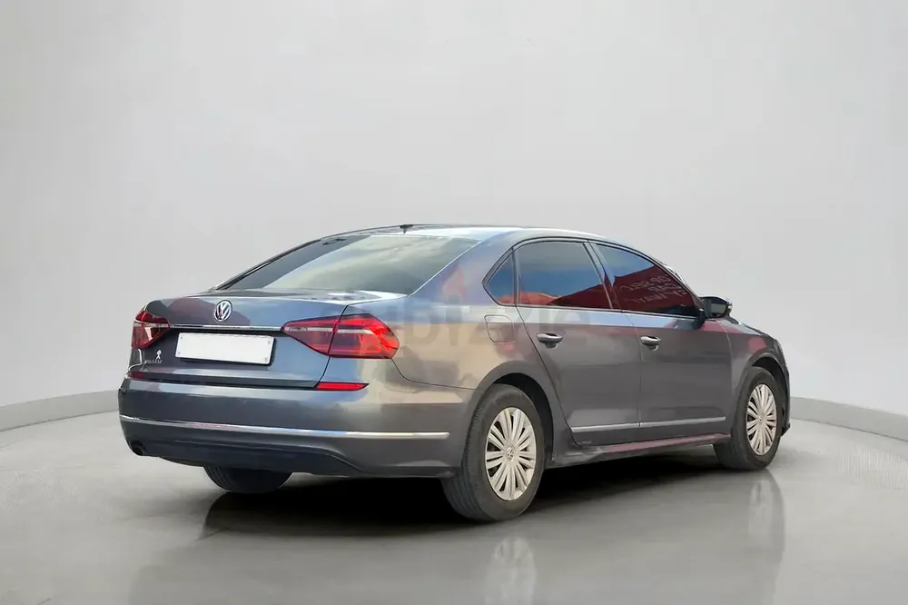 2017 Volkswagen Passat S 2.5L | GCC Specifications - Image 5