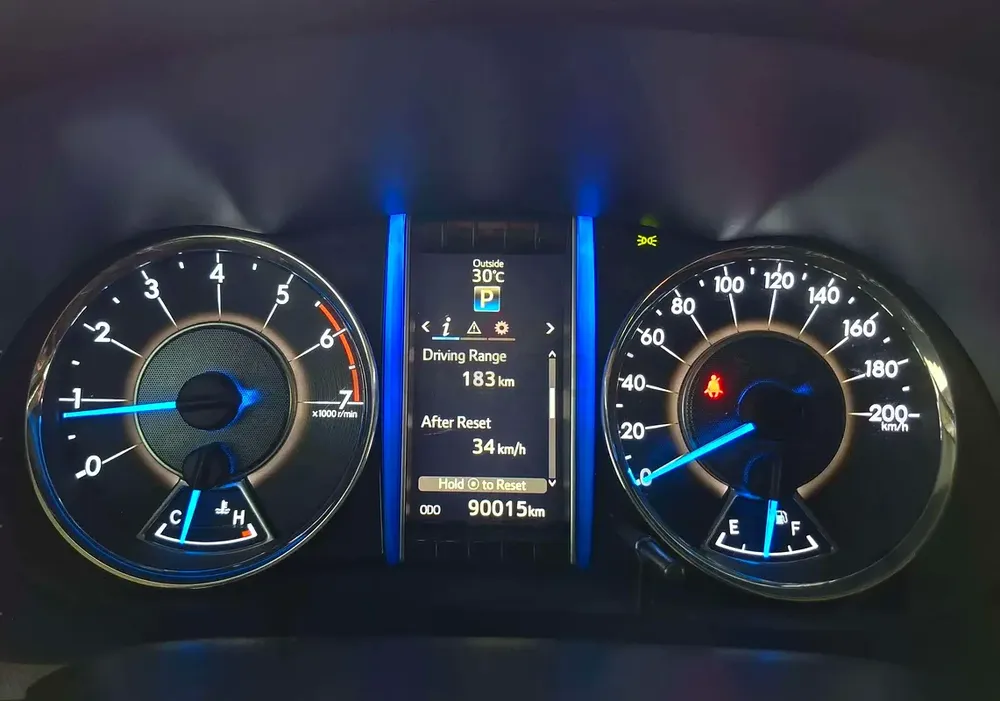 AED 1807/month | 2017 Toyota Fortuner  | GCC Specs | Ref#450391 - Image 15