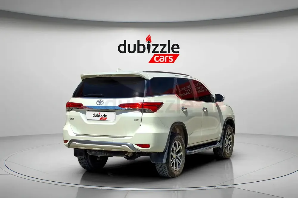 AED 1807/month | 2017 Toyota Fortuner  | GCC Specs | Ref#450391 - Image 6