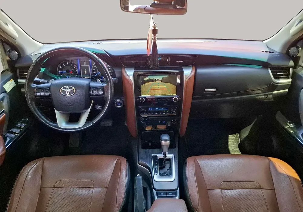 AED 1807/month | 2017 Toyota Fortuner  | GCC Specs | Ref#450391 - Image 9